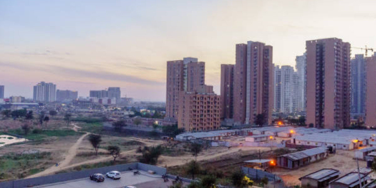 Still Searching for the Right Home in Ghaziabad Maybe This Is It?